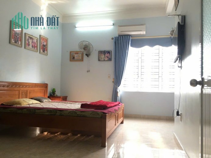 Bán nhà Trung Lực Đằng lâm  3 Tầng 100 M độc lập dân xây