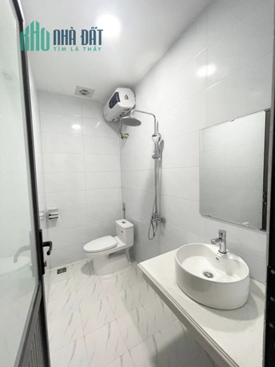 Nhà xây mới 5 tầng An Duong Vuong Tây Hồ