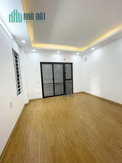 Nhà xây mới 5 tầng An Duong Vuong Tây Hồ
