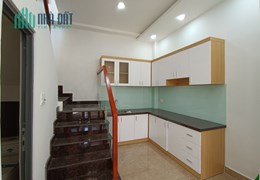 CHÍNH CHỦ BÁN GẤP NHÀ ĐẸP - ĐÀO DUY TỪ - HXH 6M - SÁT MT - NGANG 4,2M
