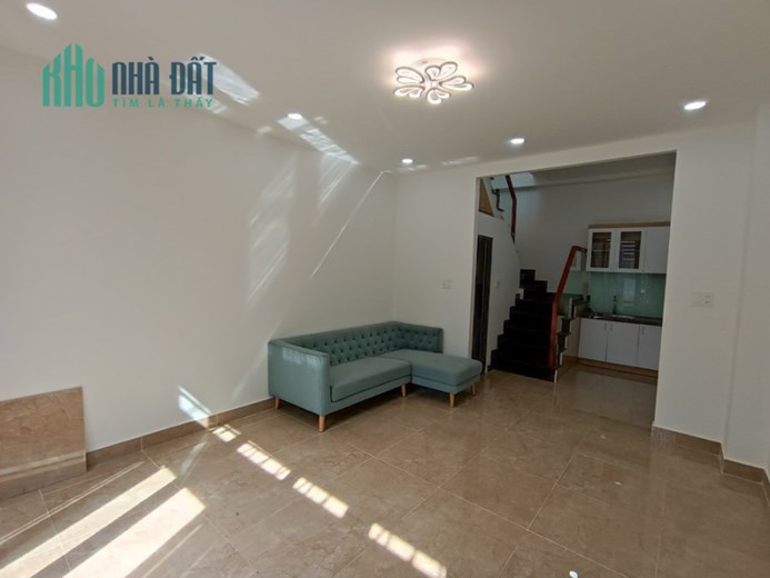 CHÍNH CHỦ BÁN GẤP NHÀ ĐẸP - ĐÀO DUY TỪ - HXH 6M - SÁT MT - NGANG 4,2M