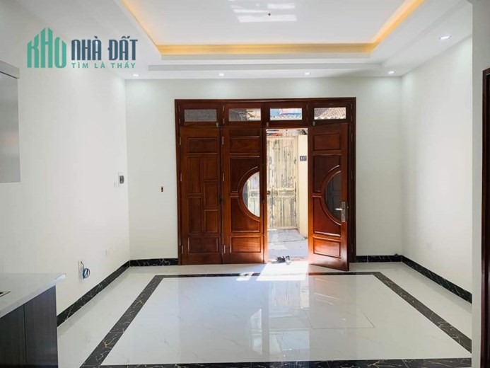 CC Bán nhà Giáp Bát, Hoàng Mai. 40m2 × 5 Tầng. SĐCC Ô TÔ. Chỉ 4 tỷ xíu
