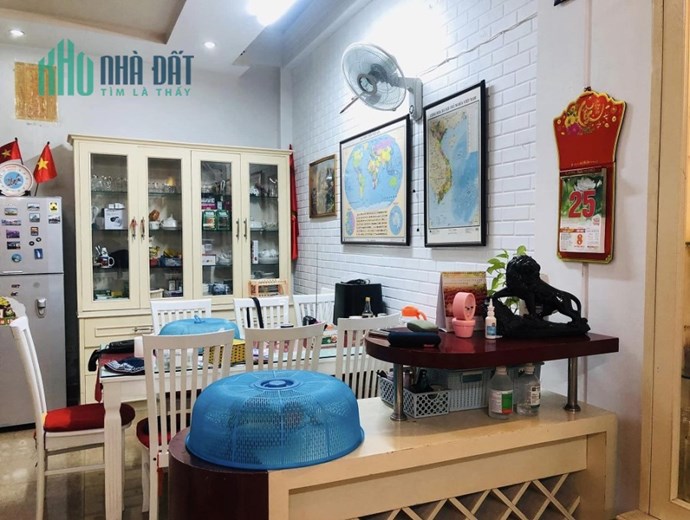 HIẾM PHÁO ĐÀI LÁNG - NHÀ ĐẸP - CHỦ TỰ XÂY - Ô TÔ ĐỖ CỬA – Ô CHỜ THANG MÁY - 5T x 62m2, 8.95 TỶ