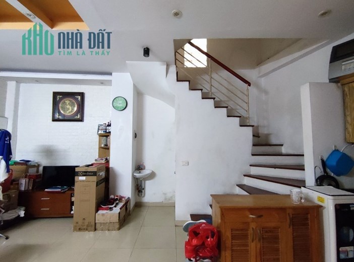 BÁN NHÀ NGUYỄN TRÃI, 45m2x 4T, MT7m, Ô TÔ ĐỖ CỬA, LÔ GÓC, KINH DOANH, CHỈ NHỈNH 3 TỶ