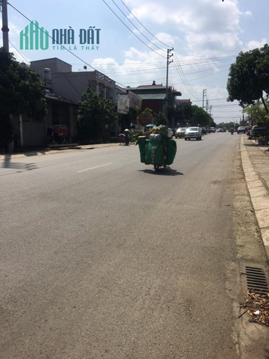 CHÍNH CHỦ CẦN BÁN GẤP ĐẤT TẶNG NHÀ TẠI TT nÔNG TRƯỜNG mỘC CHÂU-SƠN LA