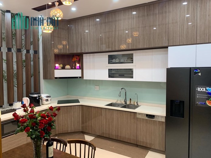 BÁN NHÀ NGUYỄN TRÃI, 54m2x 4T, MT6m, Ô TÔ ĐỖ CỬA, LÔ GÓC, KINH DOANH, CHỈ NHỈNH 4 TỶ