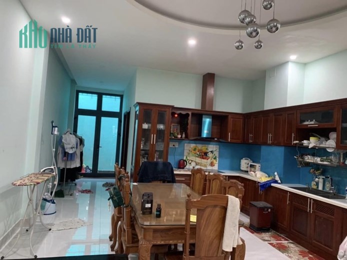 HIẾM - HXH TRÁNH NGAY CHỢ VƯỜN LÀI, QUẬN 12 - 130M2, NGANG 5M HIẾM, 3 TẦNG, 5 PN. CHỈ HƠN 8 TỶ.