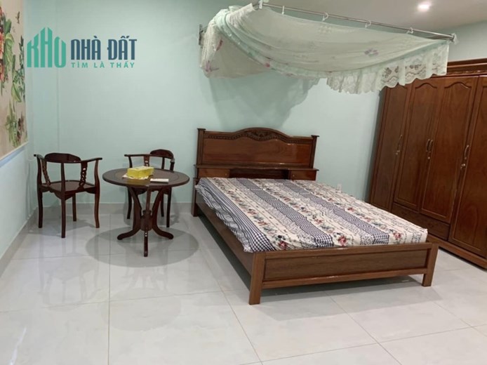HIẾM - HXH TRÁNH NGAY CHỢ VƯỜN LÀI, QUẬN 12 - 130M2, NGANG 5M HIẾM, 3 TẦNG, 5 PN. CHỈ HƠN 8 TỶ.