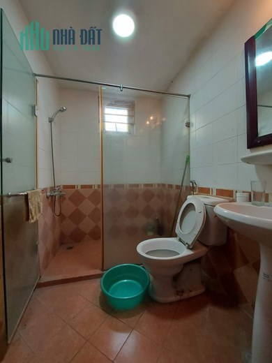 Bán căn nhà 37m2 phố Nguyễn Sơn, Long Biên Gara Ô tô phi Thang máy XỊN 5.4 Tỷ