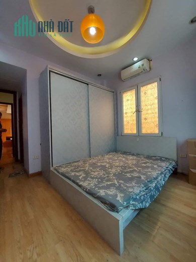 Bán nhà 37m2 phố Nguyễn Sơn, Long Biên Gara Ô tô AUDI Thang máy 5.2 Tỷ