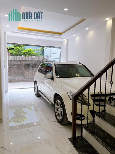 Bán ngôi nhà 35m2 phố Nguyễn Sơn, Long Biên Gara Ô tô đua Thang máy Nhập 5.1 Tỷ