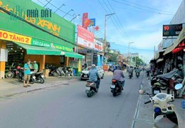 HXH GẦN ĐẠI HỌC NGUYỄN TẤT THÀNH QUẬN 12, NGANG GẦN 6M, 2 TẦNG, 4 PN, NỘI THẤT CAO CẤP,