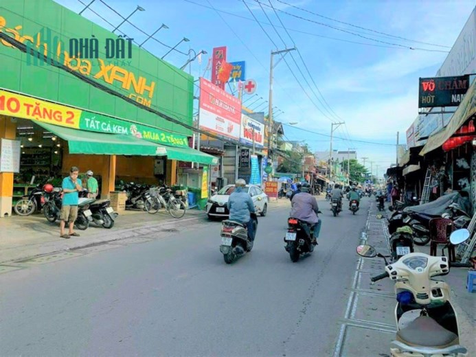 HXH GẦN ĐẠI HỌC NGUYỄN TẤT THÀNH QUẬN 12, NGANG GẦN 6M, 2 TẦNG, 4 PN, NỘI THẤT CAO CẤP,