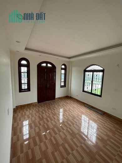 Bán nhà 38m2 phố Nguyễn Sơn, Long Biên Gara Ô tô AUDI Thang máy 5.1 Tỷ