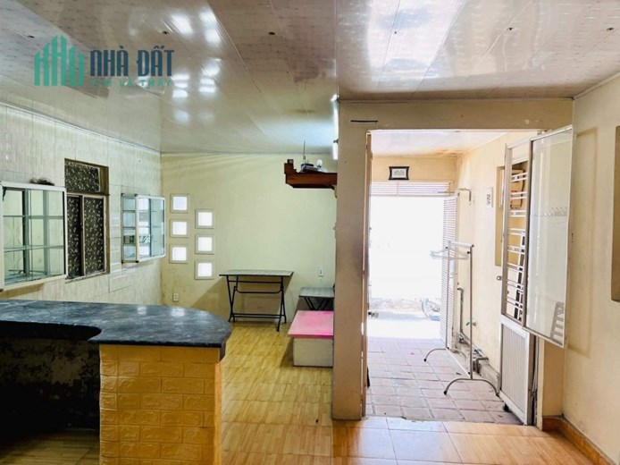 Nhà Hoà Cường Bắc, kiệt Ô tô thông, 30m ra Tiểu La, 32m2, 2 tầng, 2.1 tỷ