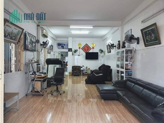 Ngộp Ngộp 16 tỷ giảm còn 9.8 tỷ, Mặt tiền Phan Văn Hớn Bà Điểm Hóc Môn