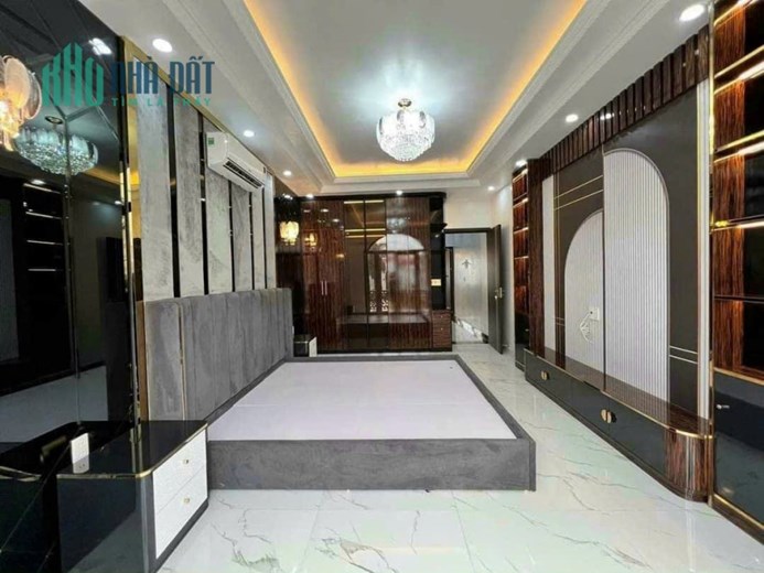 Bán nhà 5 Tầng Độc Lập siêu víp  Có thang máy tuyến 2 lê Hồng Phong