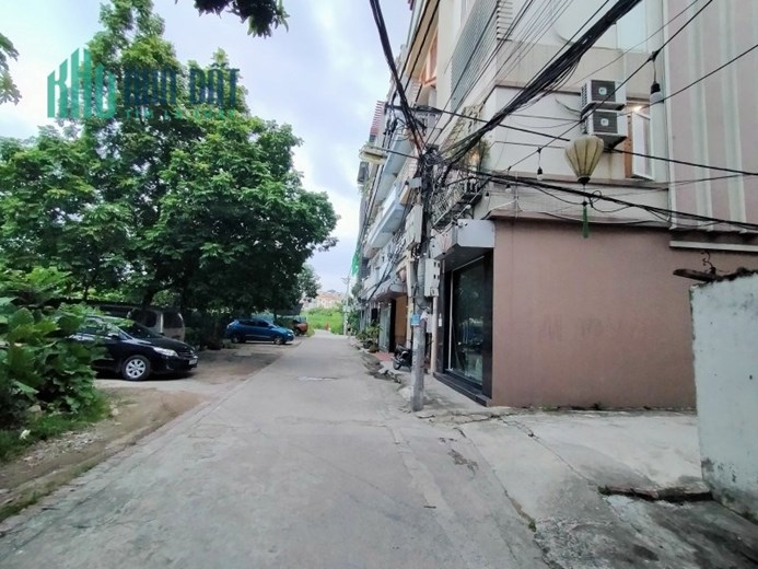 NHÀ ĐẸP NGỌC THỤY – LÔ GÓC - TƯƠNG LAI RA MẶT ĐƯỜNG 17M - LÔ GÓC - Ô TÔ VÀO NHÀ