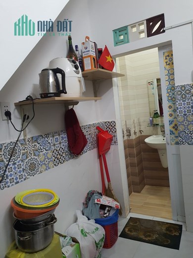 Bán nhà HẺM 123 Huỳnh Thiện Lộc, Quận Tân Phú, 18m2(2.2x8.1), 2 TẦNG NHÀ MỚI