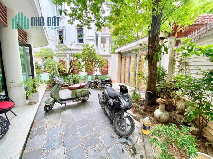 Bán nhà biệt thự Tô Hiệu,Làng Quốc Tế Thăng Long 200m x 4 t giá 40 tỷ hơn