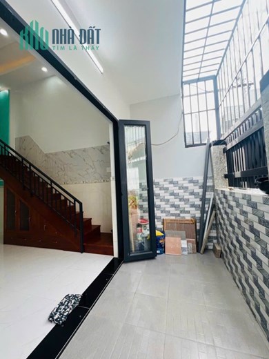 Bán nhà 1 trệt 1 lửng hẻm thông đường số 10, Linh Trung, ngay TT Thủ Đức. giá 4 tỷ