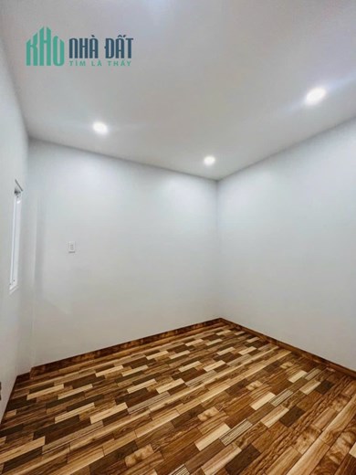 Bán nhà 1 trệt 1 lửng hẻm thông đường số 10, Linh Trung, ngay TT Thủ Đức. giá 4 tỷ
