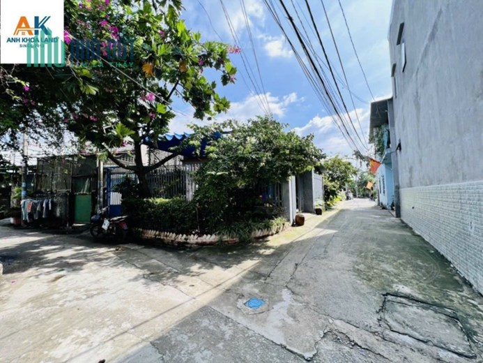 Ngộp bank bán gấp nhà 1 trệt 1 lầu đường số 11, Trường Thọ. 4.65 tỷ/97m2