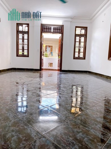 HIẾM PHỐ LẠC LONG QUÂN 51M2 X 5T Ô TÔ TRÁNH – KINH DOANH ĐỈNH CAO 9.9 TỶ