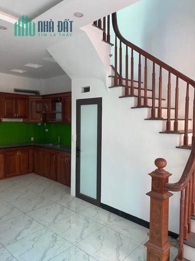 Bán nhà Tây Sơn 35m2 x 5 tầng, nhà đẹp ở ngay, gần phố, 2 thoáng, nhỉnh 3 tỷ, lh 0966037496