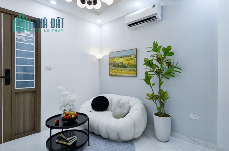 Chính chủ bán chung cư Đội Cấn, siêu rẻ đẹp, vị trí trung tâm, nội thất đủ ở ngay