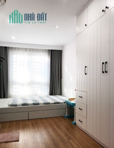 Cho Thuê Nhà #VĂN_CAO, Liễu Giai Cạnh Hồ Tây. 40m2. 4 ngủ có ban công. Đẹp Vô Cùng. Full Đồ Cao Cấp