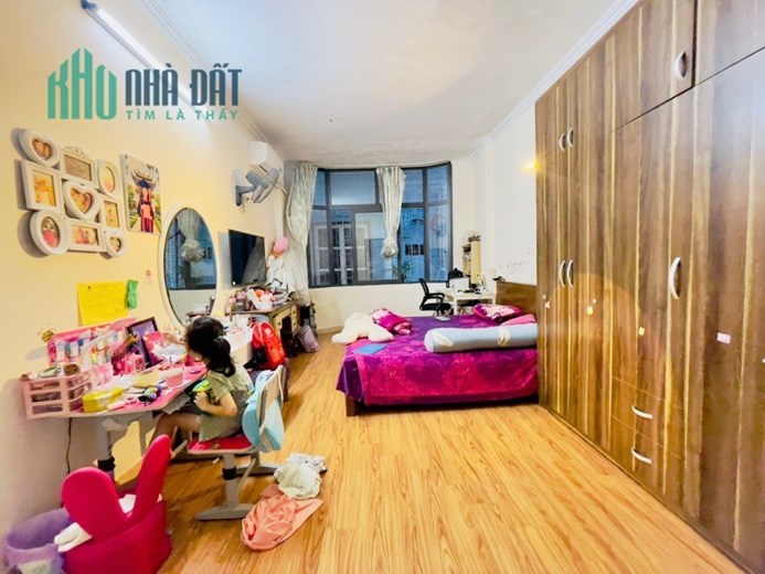 Sở hữu nhà Ô Chợ Dừa 38m2 x 5 tầng, ngõ thông tứ tung, nhà đẹp ở ngay, 3 gác đỗ, nhỉnh 4 tỷ, lh