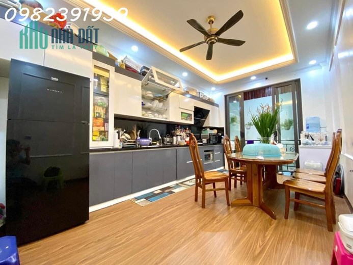 BÁN NHÀ NGÕ 15 PHƯƠNG MAI, 10M Ô TÔ ĐỖ, 40M 4.65 TỶ