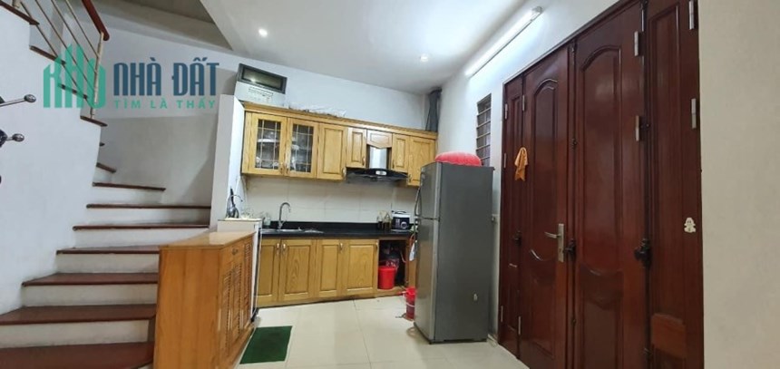 BÁN NHÀ NGUYỄN TRÃI,50M RA MẶT PHỐ,GẦN Ô TÔ,45M2,5TẦNG,MT:7M