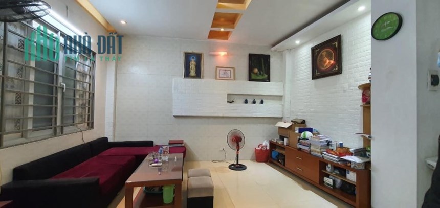 BÁN NHÀ NGUYỄN TRÃI,50M RA MẶT PHỐ,GẦN Ô TÔ,45M2,5TẦNG,MT:7M