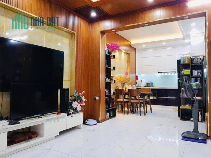 Hào Nam Đống Đa Ô tô tránh Kinh doanh 81m x5T, MT 6m chỉ 11.5 tỷ. LH 0858751186