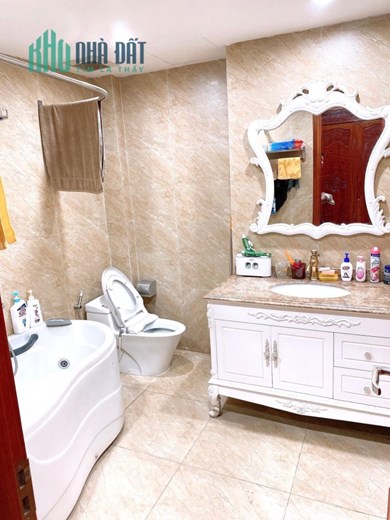 Bán nhà 67m2 phố Âu Cơ, Tây Hồ Gara Ô tô Kinh doanh 8.6 Tỷ