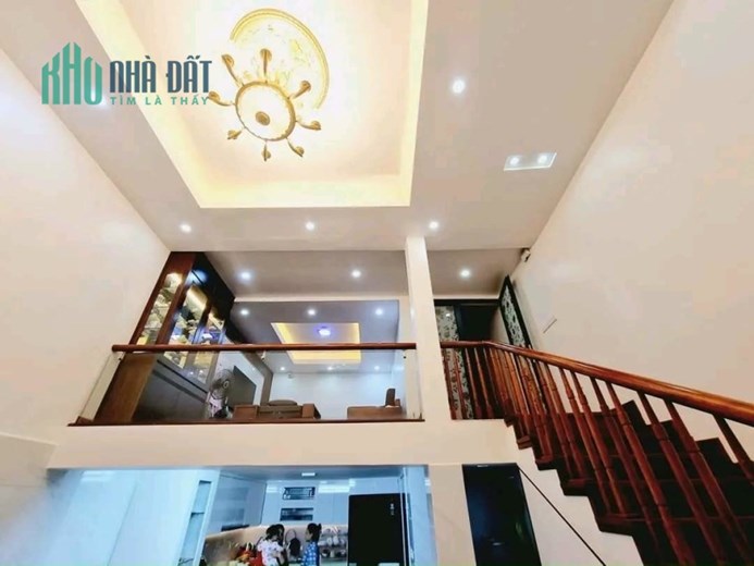 Cực hiếm! Nhà bán ngã 4 #TRẦN_DUY_HƯNG - Hoàng Đạo Thúy. Ô tô tải đỗ sát nhà. 5 Ngủ. 55m2 5 Ngủ 6.2T
