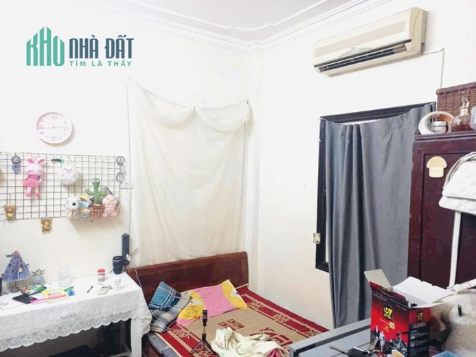 NGAY ĐÂY!!! Siêu phẩm VIP Cự Lộc, 34m2  4 tầng  chỉ Nhỉnh 4.5 Tỷ thôi