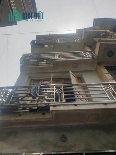 tôi cần bán nhà riêng tại phú đô, nam từ liêm 40m,4tầng , mt4m, ô tô đỗ