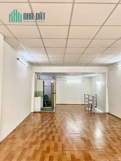 Nhà thuê nguyên căn hẻm 76 Dã Tượng P10Q8 - Giá 10 Triệu