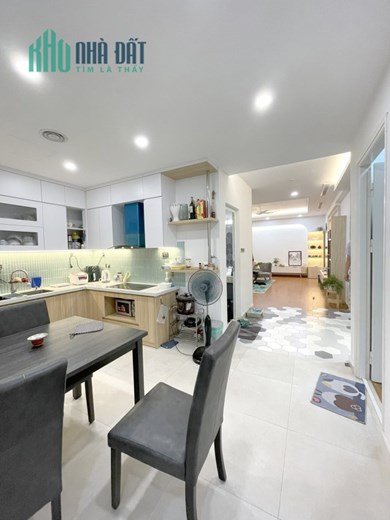 Bán CC 137 NGuyễn Ngọc Vũ, Cầu GIấy, diện tích 123m2, 3 ngủ, 2 WC, full nội thất