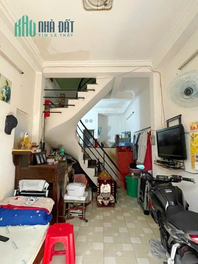 Nhà 2 tầng đường Nguyễn Cư Trinh P. Nguyễn Cư Trinh Q1. Giá 3,98 tỷ TL