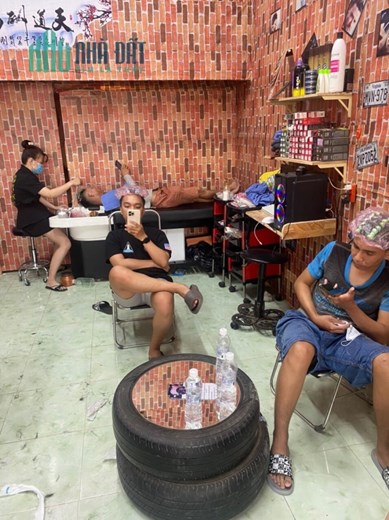 SANG NHƯỢNG TIỆM TÓC Đ/C: Thái Hòa, Tân Uyên