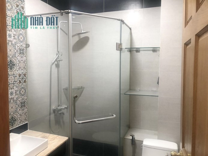 Nhà 6 tầng nở hậu chợ Hoa Hồ Thị Kỷ P1Q10. Giá 12,9 tỷ TL