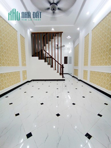 KHỦNG KHIẾP : Bán nhà Minh Khai , 40m2x4T , chỉ 3,1 tỷ , ngõ nông , hiếm trong tầm giá