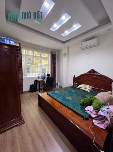 NHÀ CÓ  VIỆC CHỦ CẦN BÁN GẤP CĂN NHÀ Ô TÔ ĐÕ CỬA PHỐ  LÊ LỢI 60M HƠN 6 TỶ.