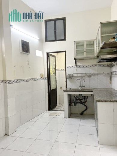 Cho thuê NNC hẻm 125 Nguyễn Thị Tần P2Q8. Giá 9 triệu