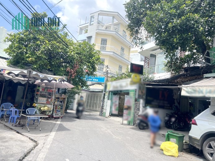 Cho thuê NNC hẻm 125 Nguyễn Thị Tần P2Q8. Giá 9 triệu
