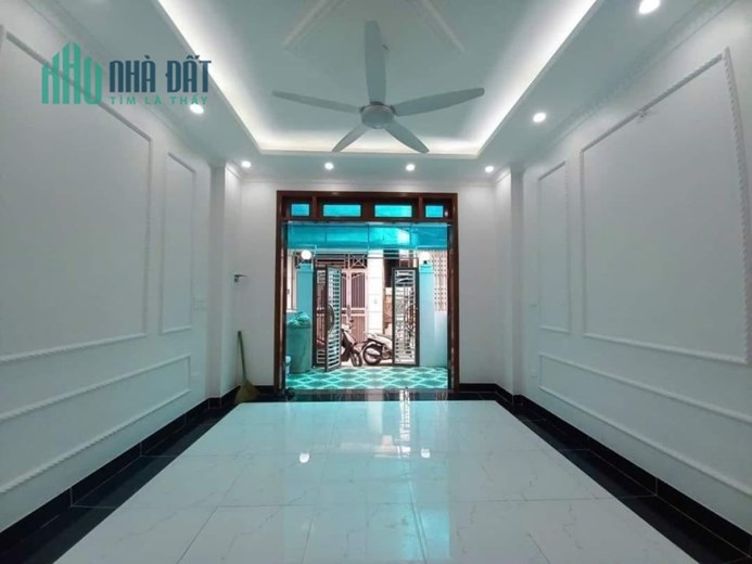 Bán nhà phố Cự Lộc - 58m2/4T/MT 5m - 5,15 tỷ - ô tô gần, sát chợ, ở sướng